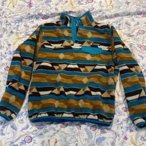 Great condition Patagonia quarter button up pull over sweatshirt.